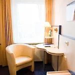 Friesen 3* Йевер