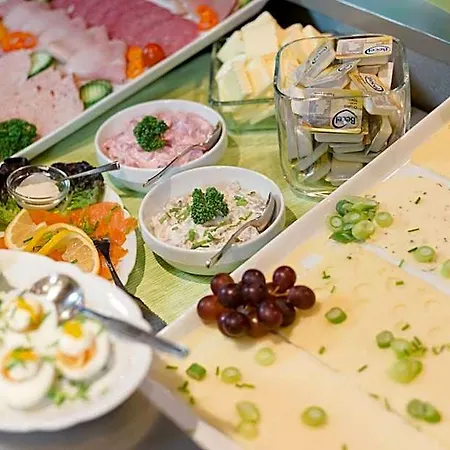 Hotel Friesen 3*