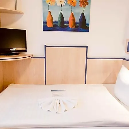 Hotell Friesen 3*