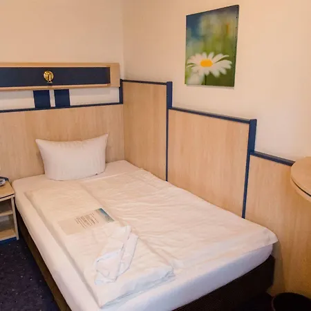 Friesen ホテル 3*