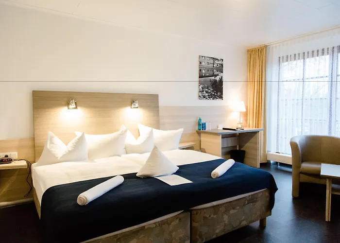 Отель Friesen Йевер