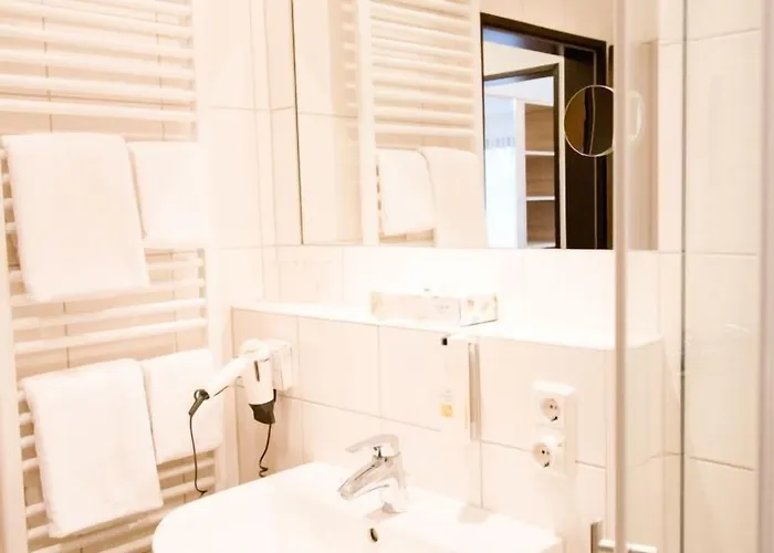 Friesen Отель Йевер