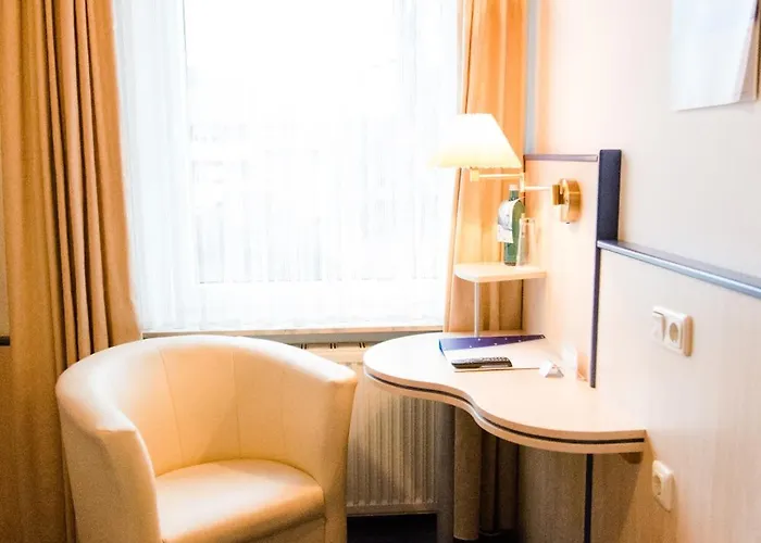 Friesen 3* Йевер