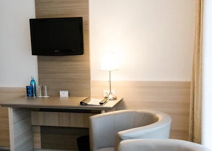 Friesen Отель Йевер